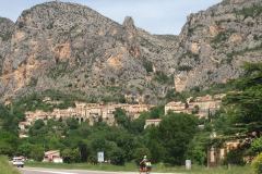 068_Moustiers-St-Maries_0618_str_106